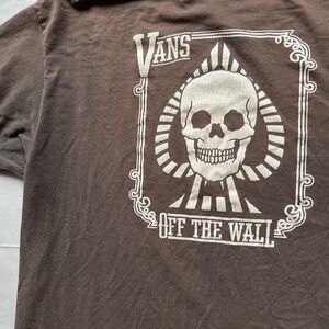 Vans Brown Tee with White Skull & Spade Graphic